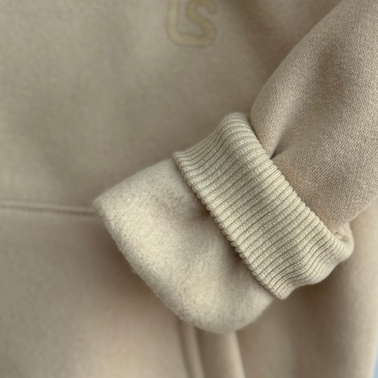 Fleece'n Flex hoodie with shorts