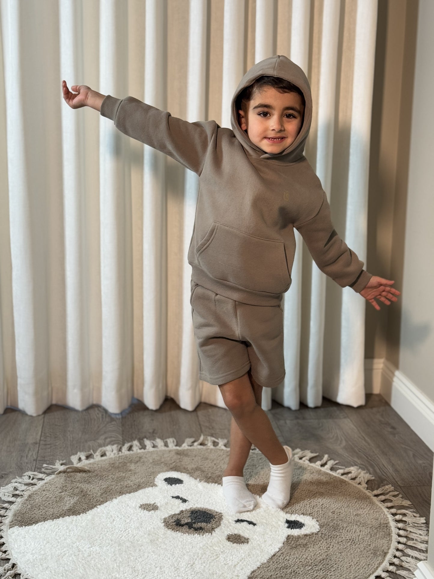 Fleece'n Flex hoodie with shorts