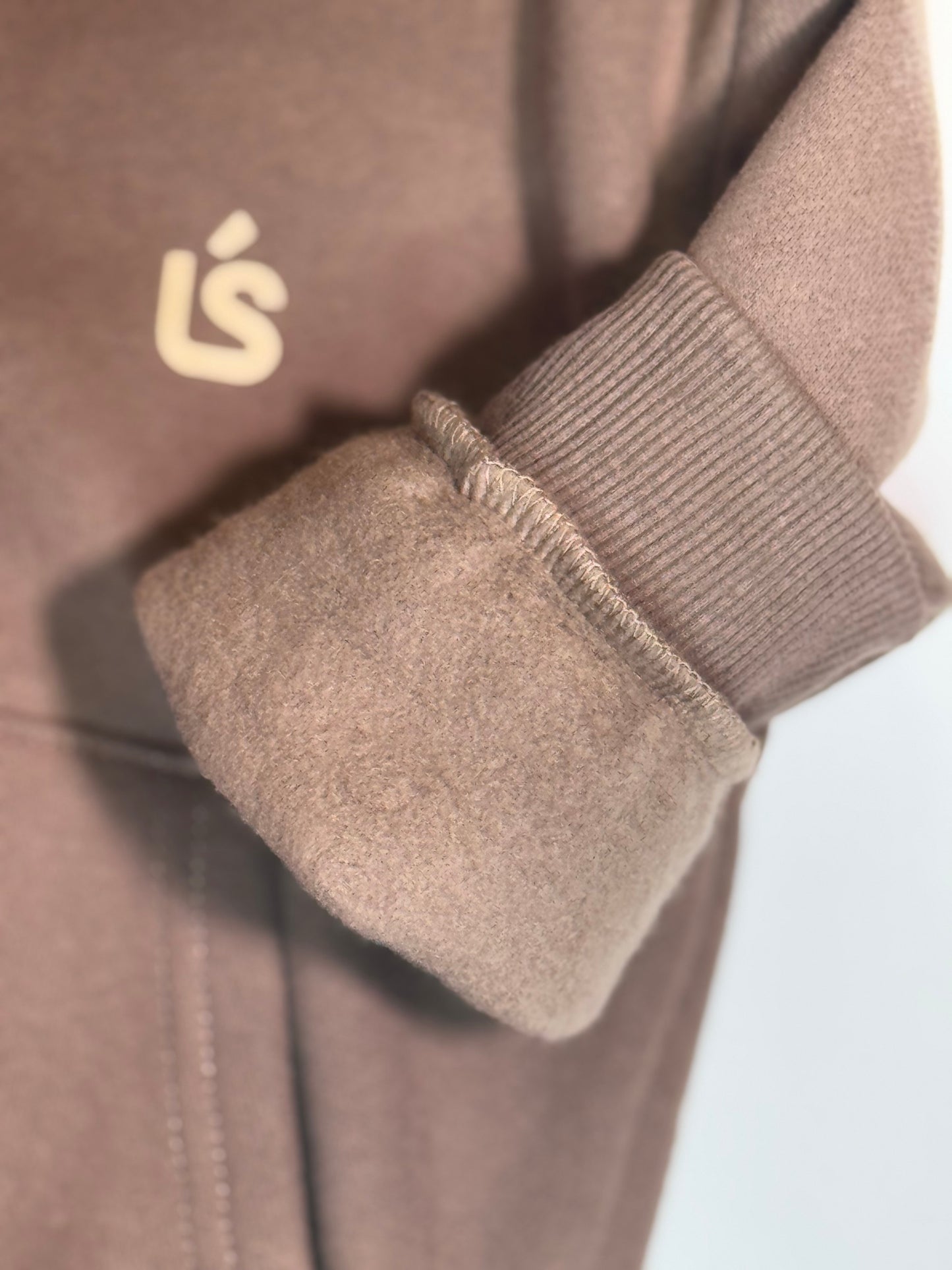 Fleece'n Flex hoodie with shorts